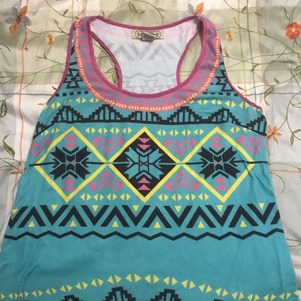 Fly Tomatoes boutique tank top size medium
